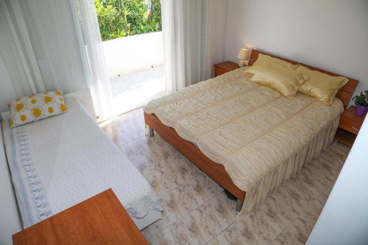 Apartments Butkovic 赫瓦尔 外观 照片