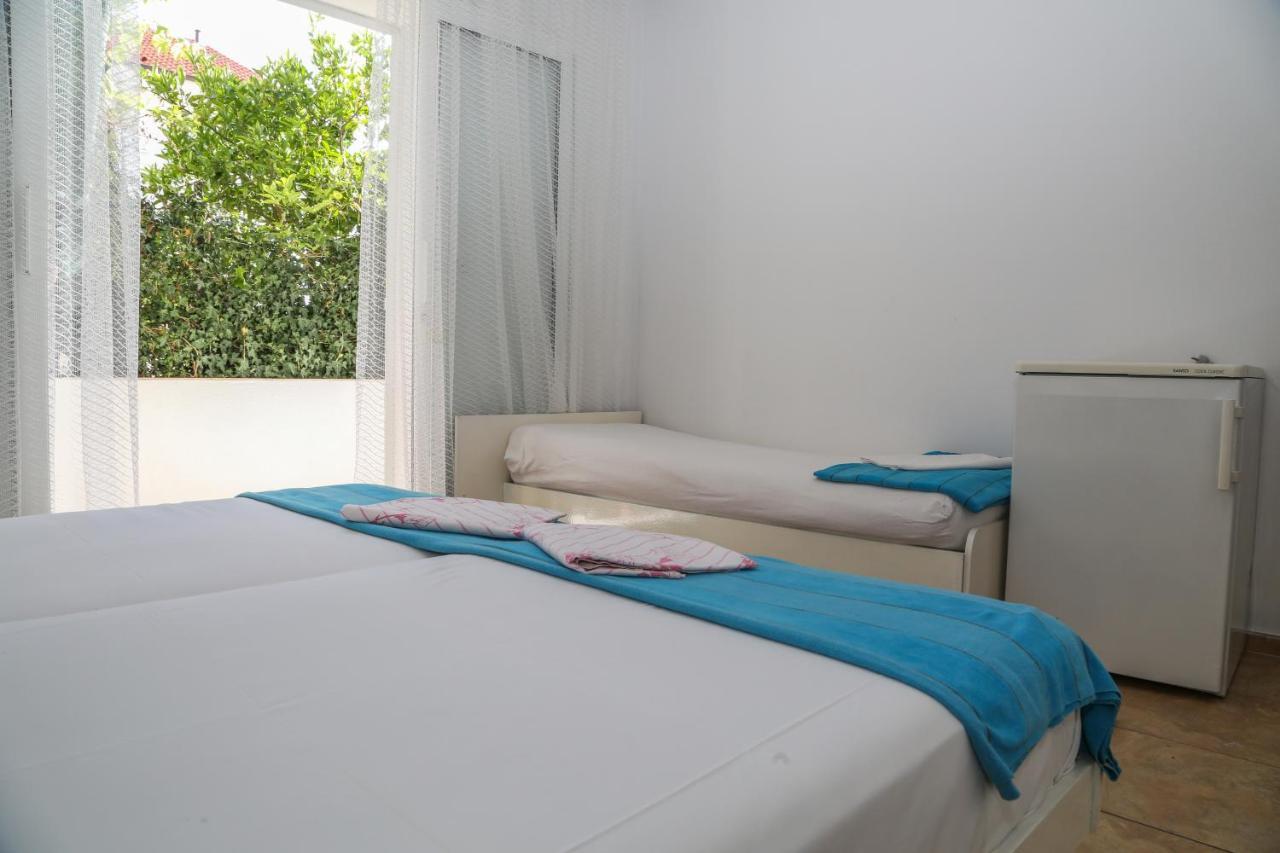 Apartments Butkovic 赫瓦尔 外观 照片