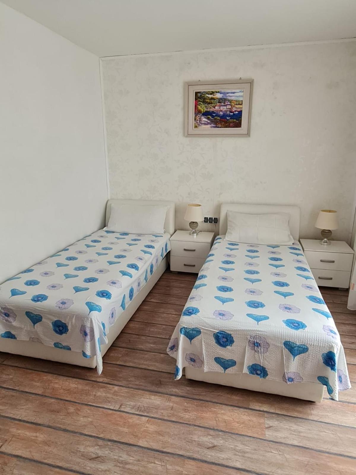 Apartments Butkovic 赫瓦尔 外观 照片