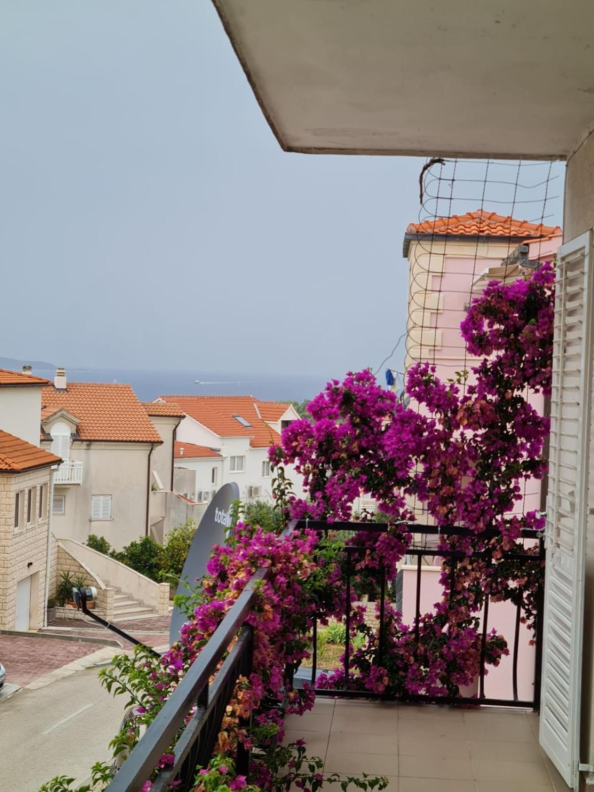 Apartments Butkovic 赫瓦尔 外观 照片